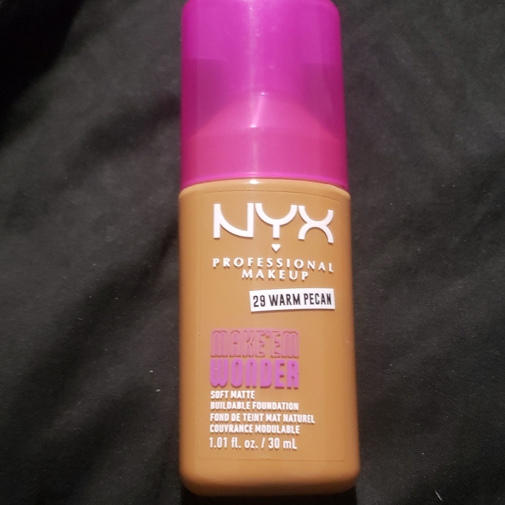 NYX Make'em Wonder Soft Matte Foundation #29 Warm Pecan 1.01fl Oz New